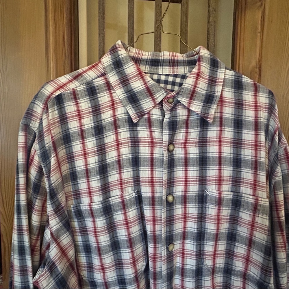 Casual Men's Red, Blue & White Plaid Button-Down Shirt